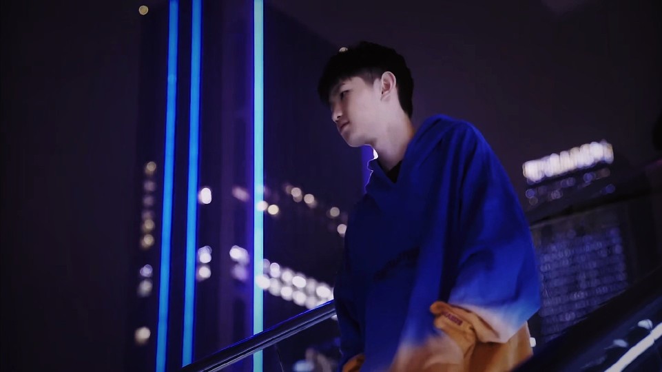 其中一些球