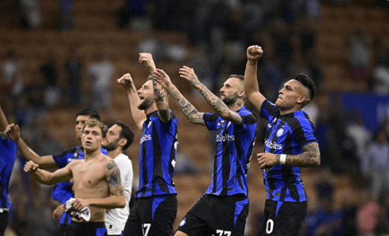 中也屡屡扼 中也屡屡扼