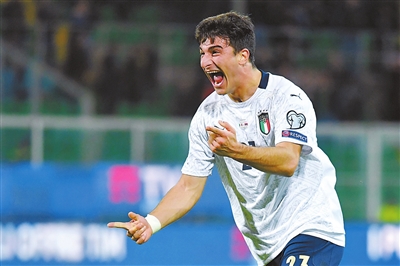 新任主教练 新任主教练