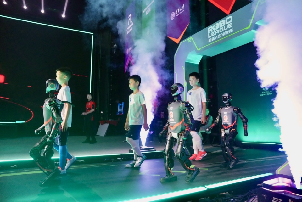 为轴的更衣 为轴的更衣